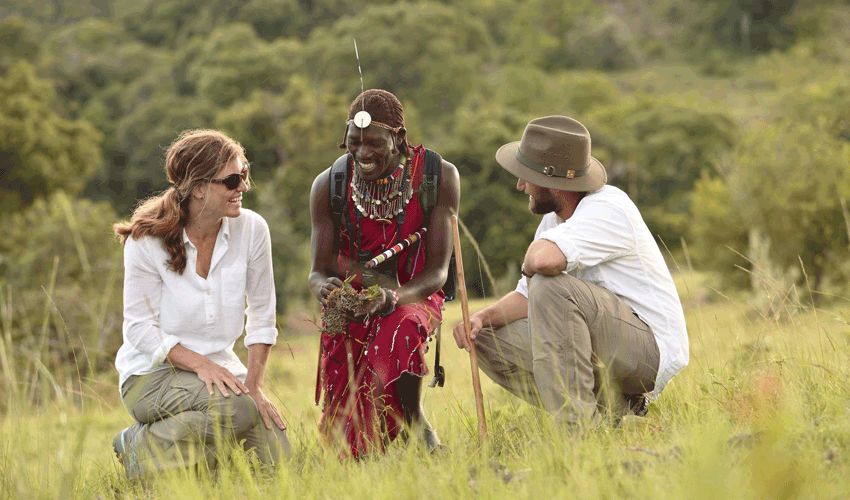 the Oloololo Escarpment walking safari